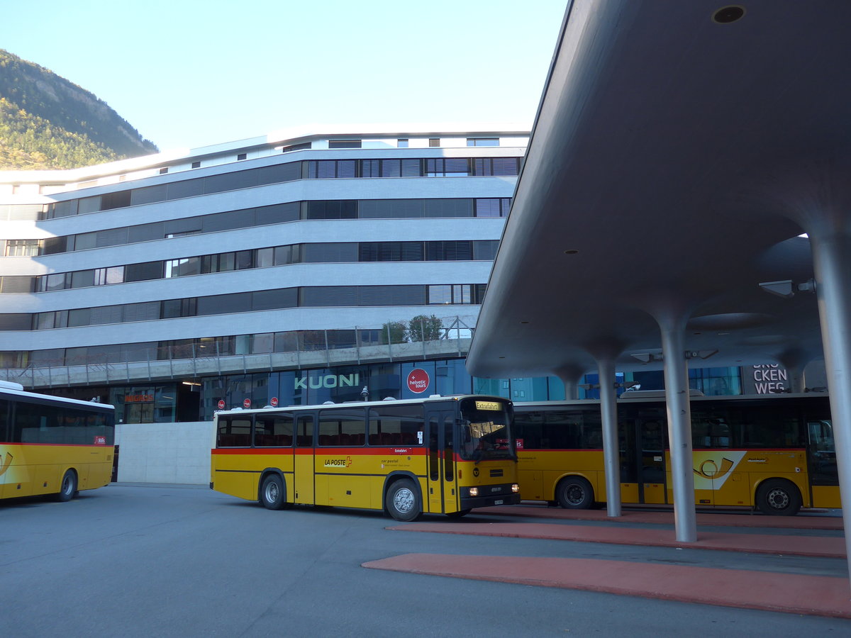 (176'378) - Oser, B�rchen - VS 93'575 - NAW/Lauber (ex Epiney, Ayer) am 30. Oktober 2016 beim Bahnhof Visp