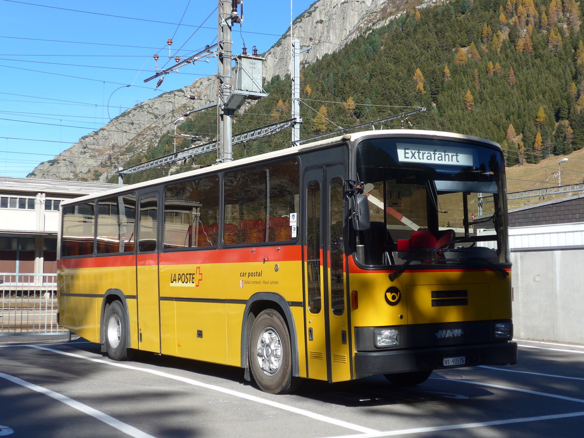(176'406) - Oser, B�rchen - VS 93'575 - NAW/Lauber (ex Epiney, Ayer) am 30. Oktober 2016 beim Bahnhof Andermatt
