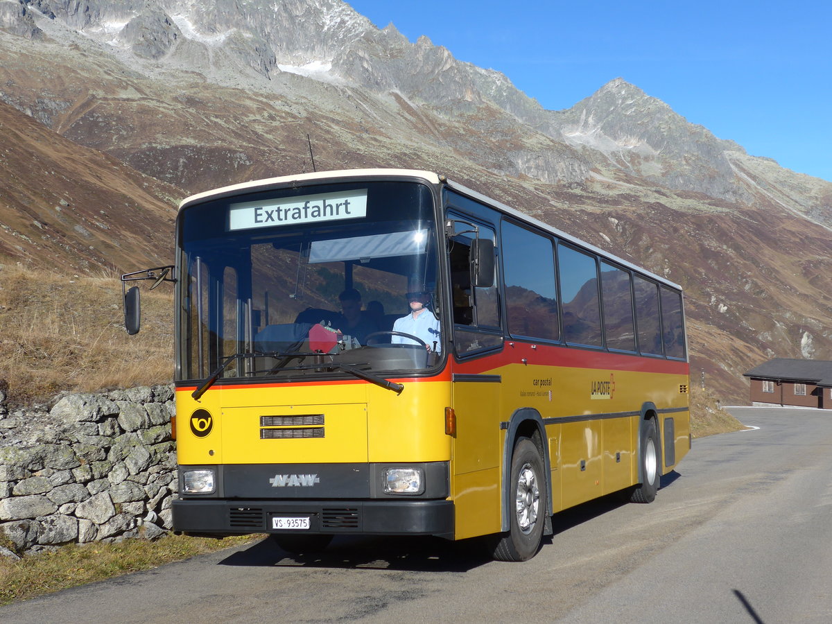 (176'419) - Oser, B�rchen - VS 93'575 - NAW/Lauber (ex Rey, Ayent) am 30. Oktober 2016 am Furkapass (Urnerseite)