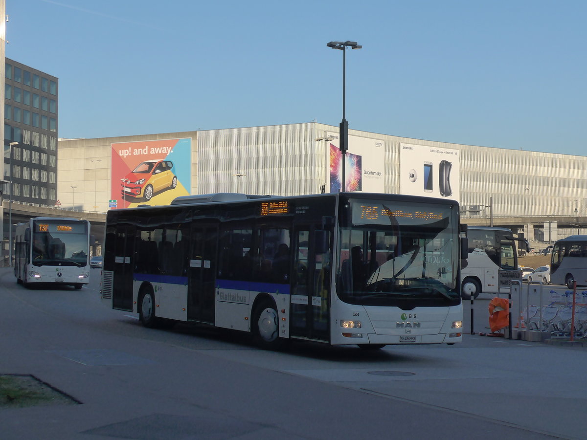 (176'969) - ATE Bus, Effretikon - Nr. 58/ZH 486'958 - MAN am 6. Dezember 2016 in Z�rich, Flughafen