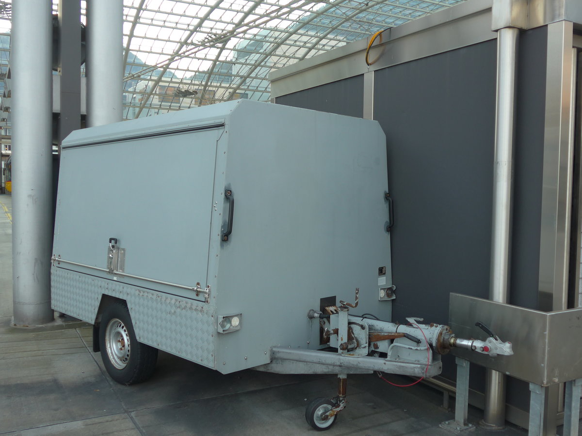 (177'062) - PostAuto Graub�nden - GR 134'819 - Zbinden Gep�ckanh�nger am 10. Dezember 2016 in Chur, Postautostation