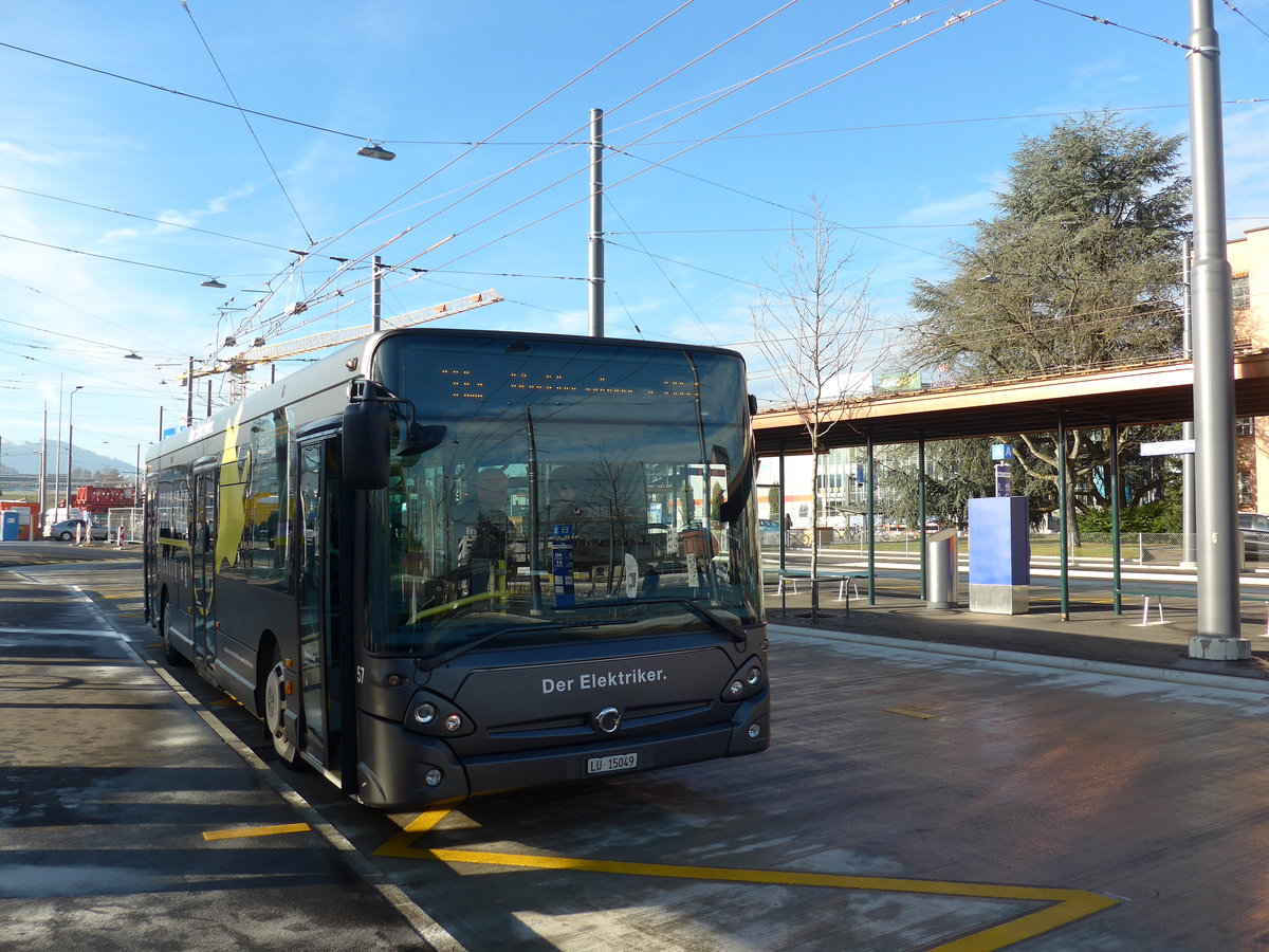 (177'149) - AAGR Rothenburg - Nr. 57/LU 15'049 - Irisbus am 11. Dezember 2016 beim Bahnhof Emmenbr�cke S�d