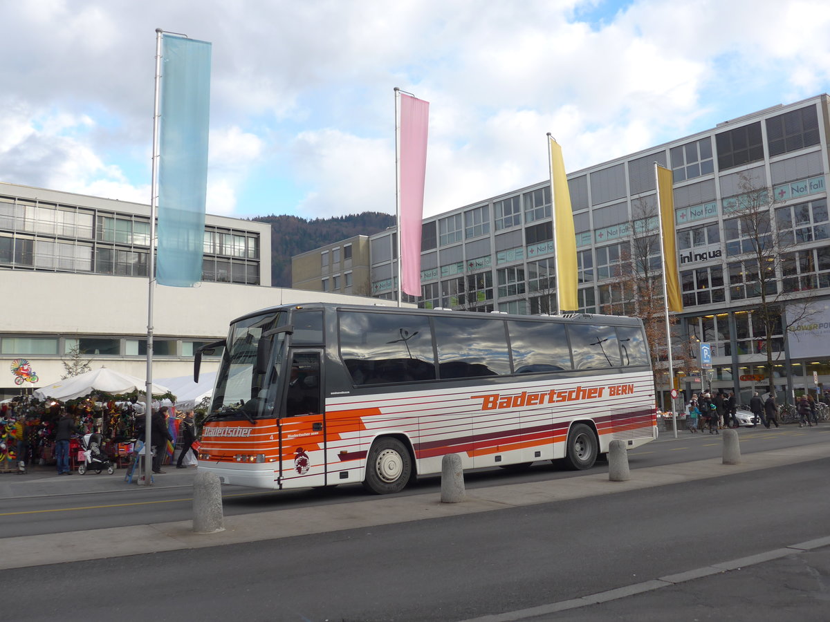 (177'211) - Badertscher, Bern - Nr. 4/BE 26'939 - Volvo/Dr�gm�ller am 11. Dezember 2016 beim Bahnhof Thun