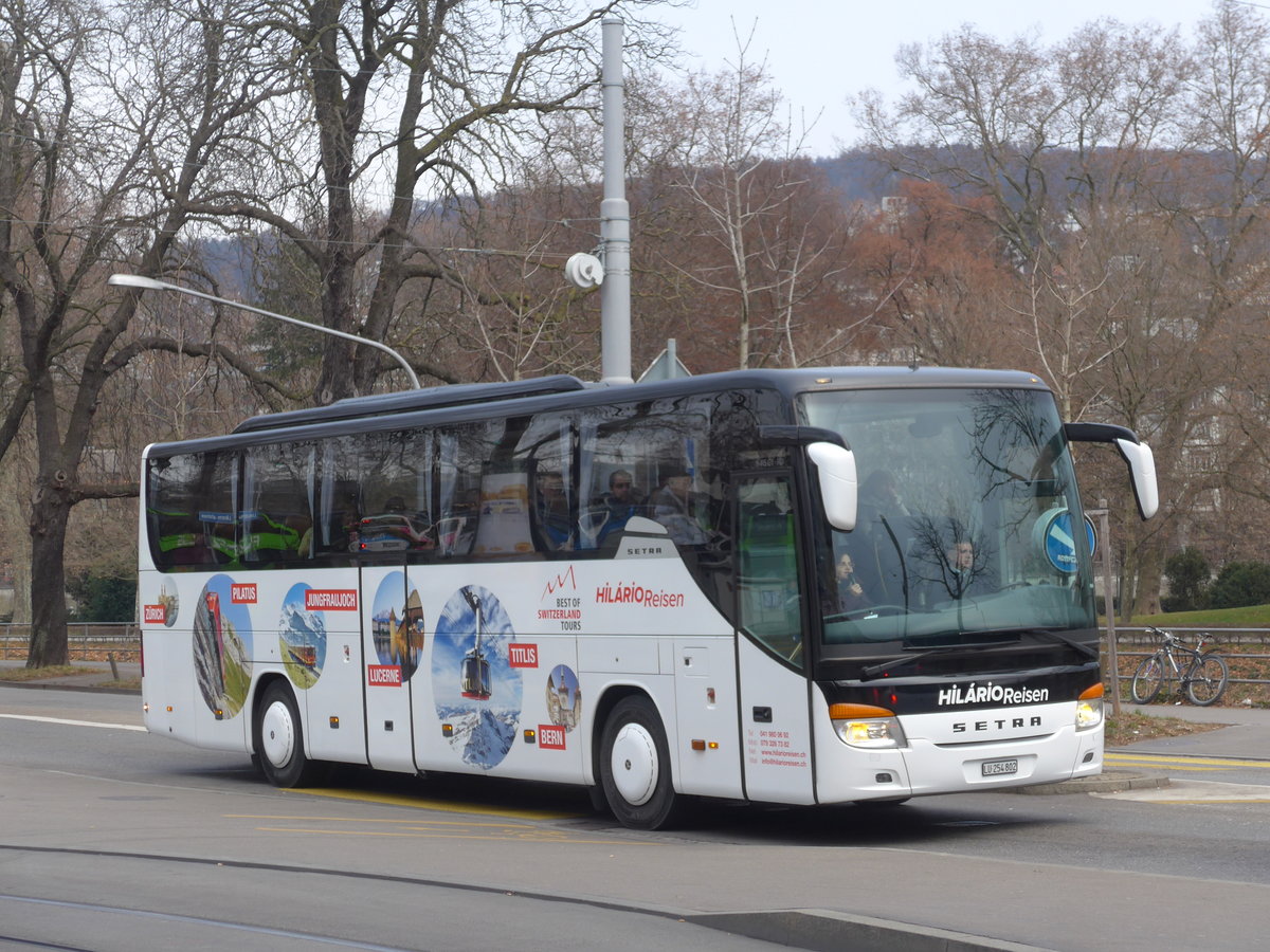(177'328) - Hil�rio, Sch�tz - LU 254'802 - Setra (ex Marti, Kallnach) am 24. Dezember 2016 in Z�rich, Sihlquai Hauptbahnhof