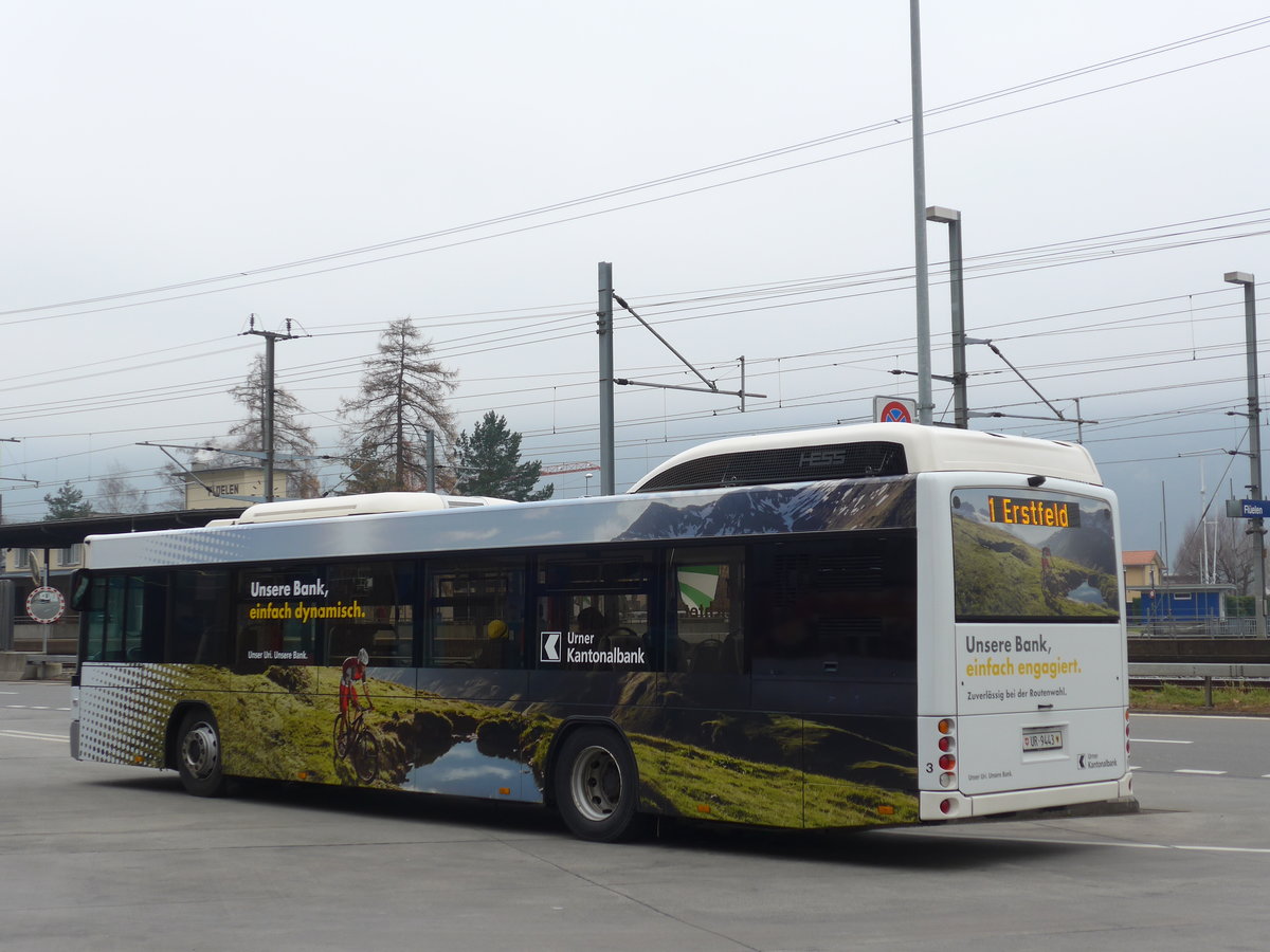 (177'488) - AAGU Altdorf - Nr. 3/UR 9443 - Hess am 30. Dezember 2016 in Fl�elen, Hauptplatz