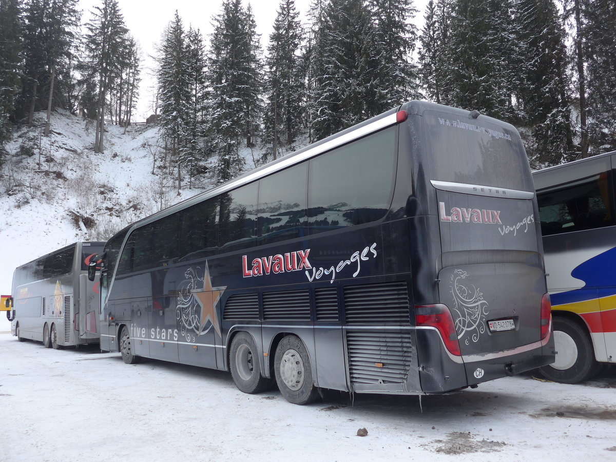 (177'871) - Lavaux Voyages, Oron-le-Ch�tel - VD 542'078 - Setra am 7. Januar 2017 in Adelboden, ASB