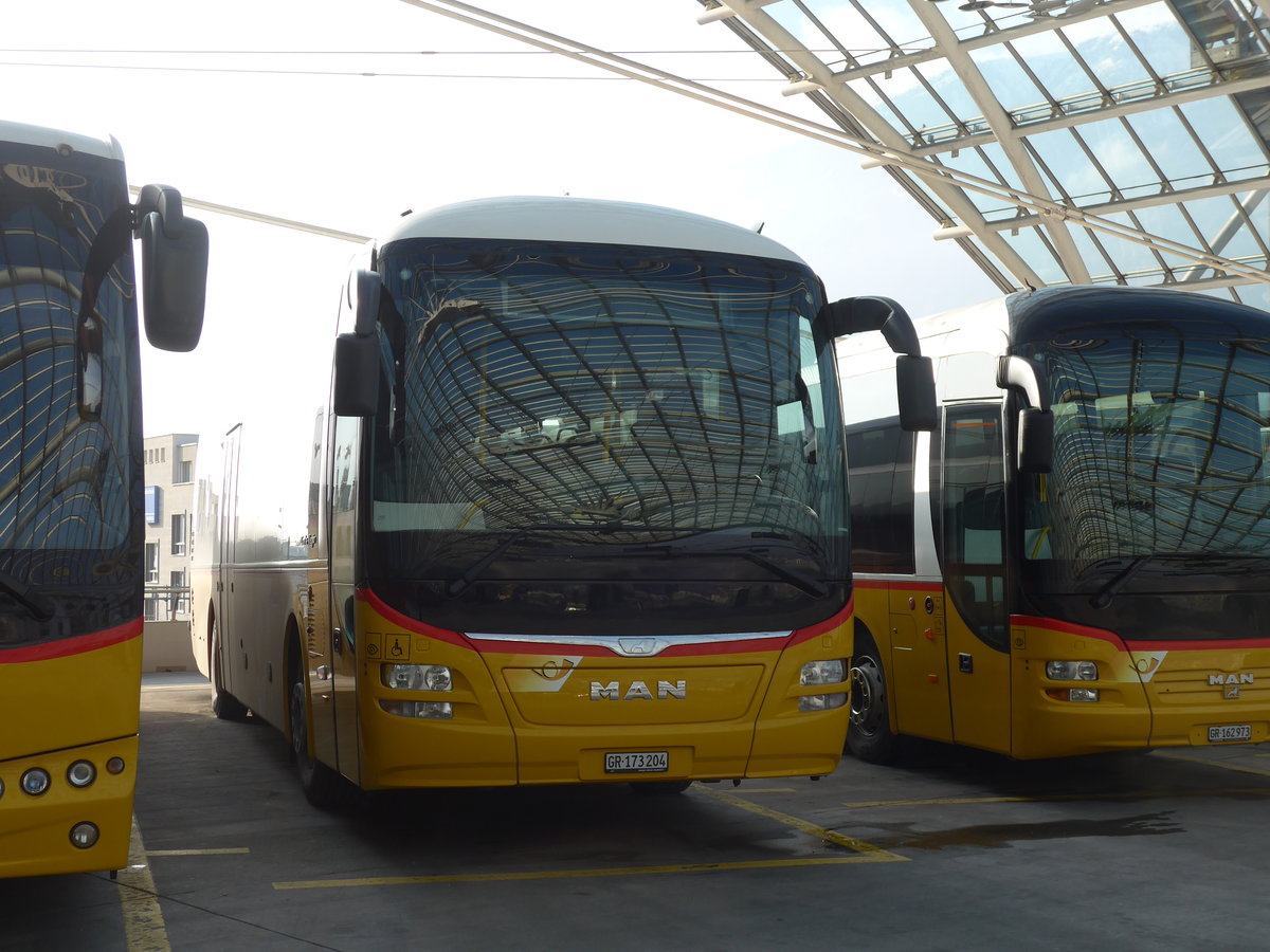 (178'425) - PostAuto Graub�nden - GR 173'204 - MAN am 9. Februar 2017 in Chur, Postautostation