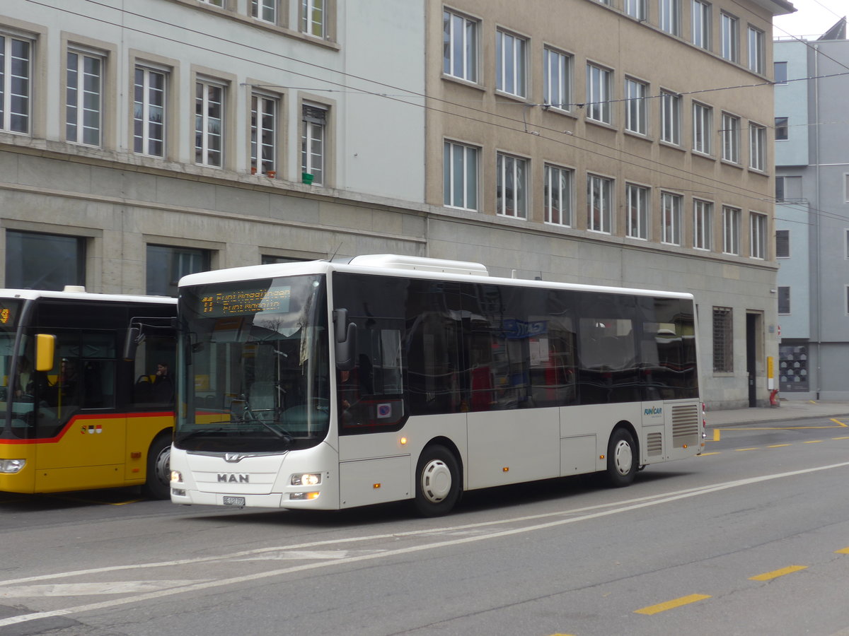 (178'772) - Funi-Car, Biel - Nr. 5/BE 137'705 - MAN/Caetano am 4. M�rz 2017 in Biel, Bahnhofplatz