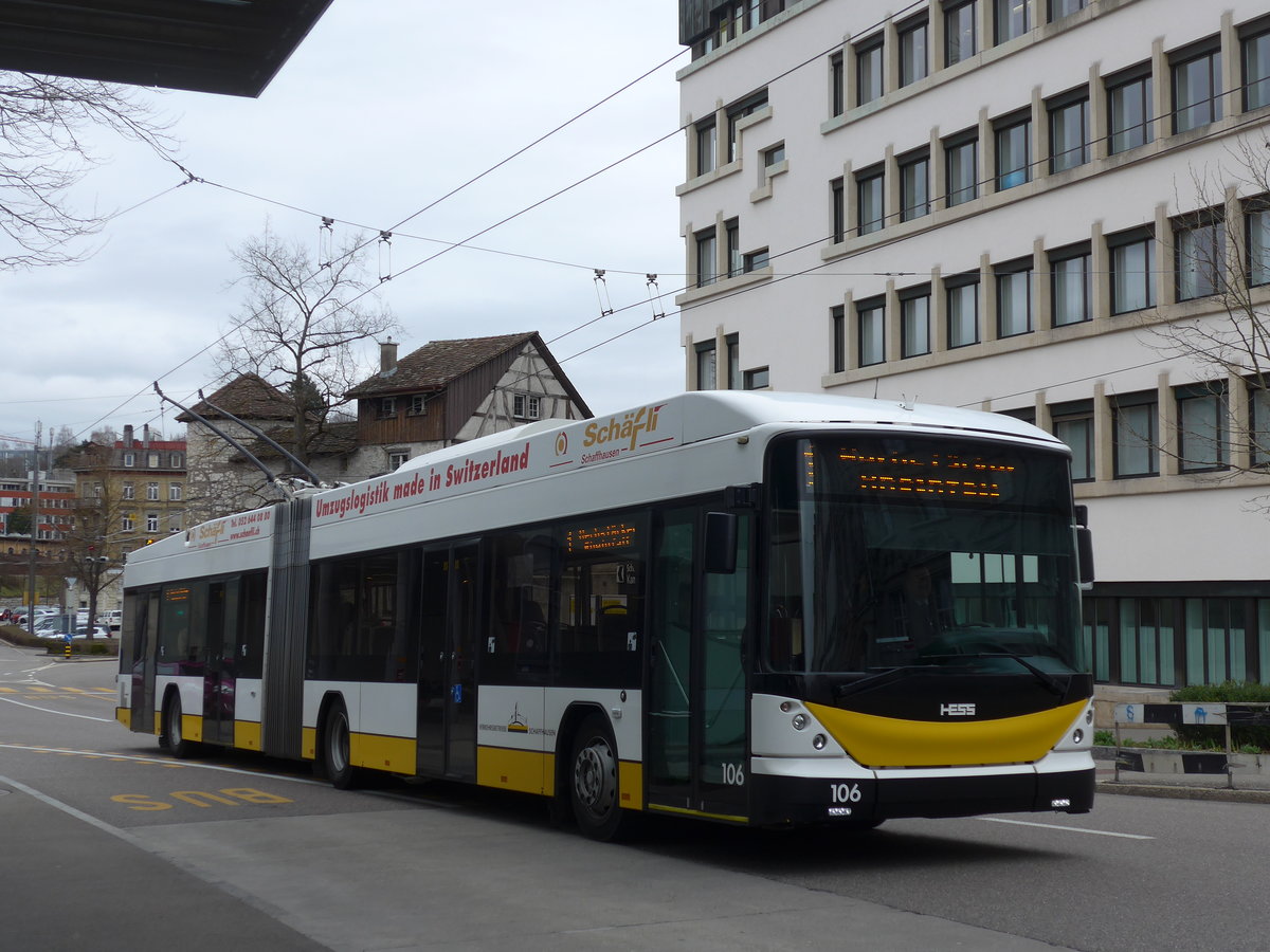 (179'035) - VBSH Schaffhausen - Nr. 106 - Hess/Hess Gelenktrolleybus am 20. M�rz 2017 beim Bahnhof Schaffhausen