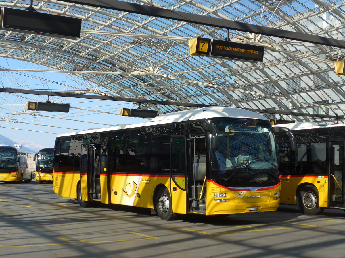 (179'540) - PostAuto Graub�nden - GR 173'209 - MAN am 14. April 2017 in Chur, Postautostation
