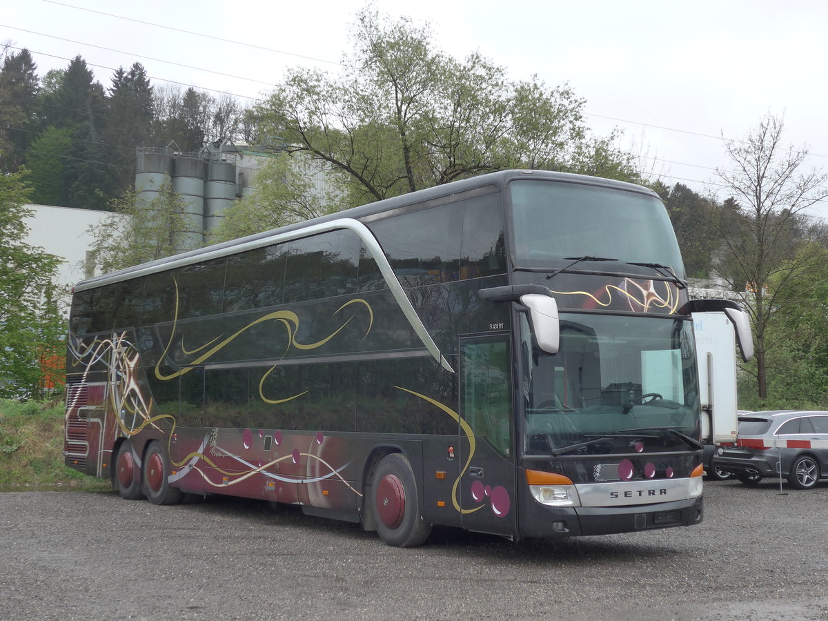 (179'718) - G�ssi, Horw - Setra am 26. April 2017 in Kloten, EvoBus