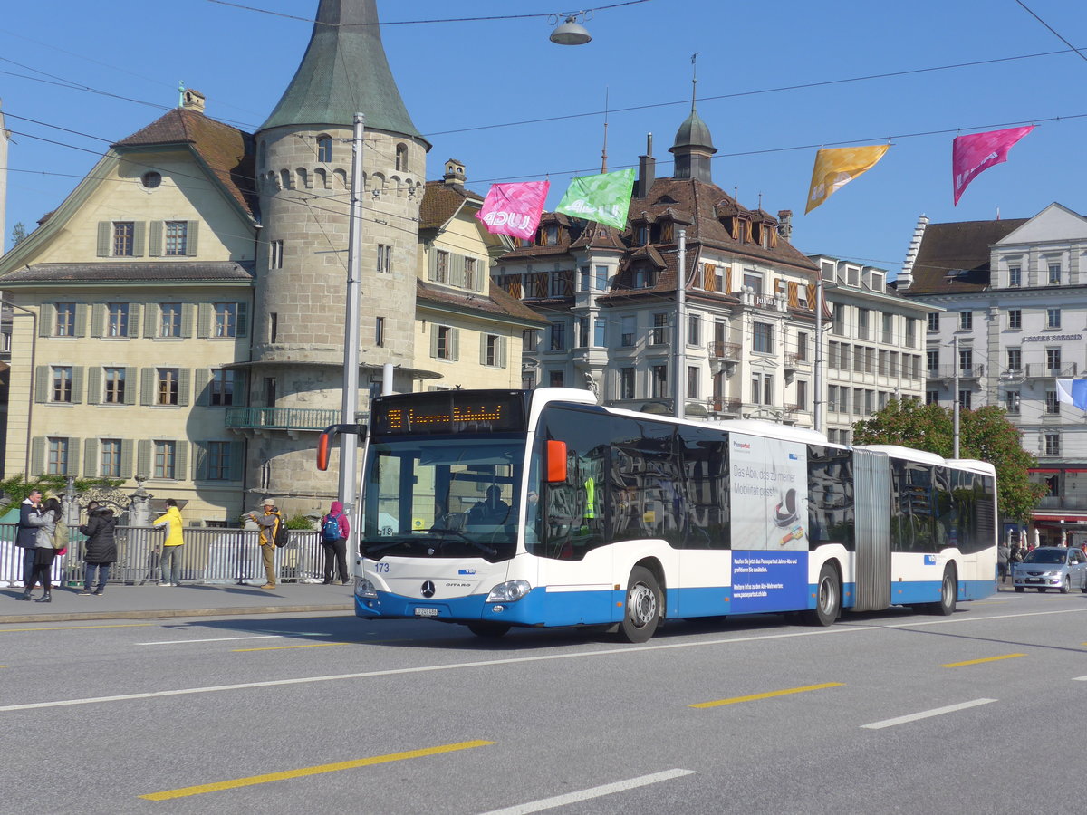 (179'761) - VBL Luzern - Nr. 173/LU 249'486 - Mercedes am 29. April 2017 in Luzern, Bahnhofbr�cke