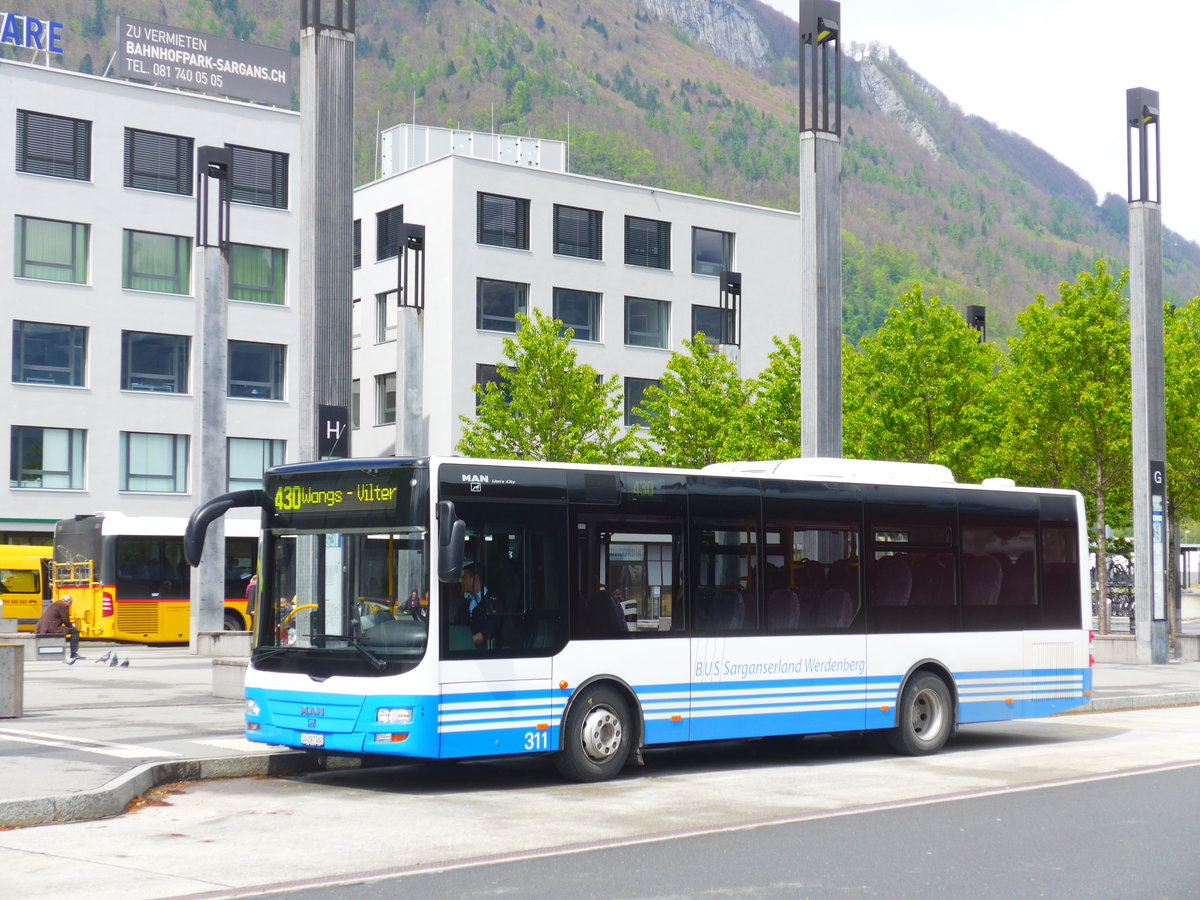 (180'001) - BSW Sargans - Nr. 311/SG 297'502 - MAN/G�ppel am 4. Mai 2017 beim Bahnhof Sargans