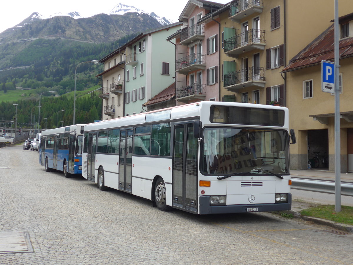 (180'654) - Meyer, G�schenen - UR 9218 - Mercedes (ex BSU Solothurn Nr. 65; ex BSU Solothurn Nr. 59) am 23. Mai 2017 beim Bahnhof Airolo