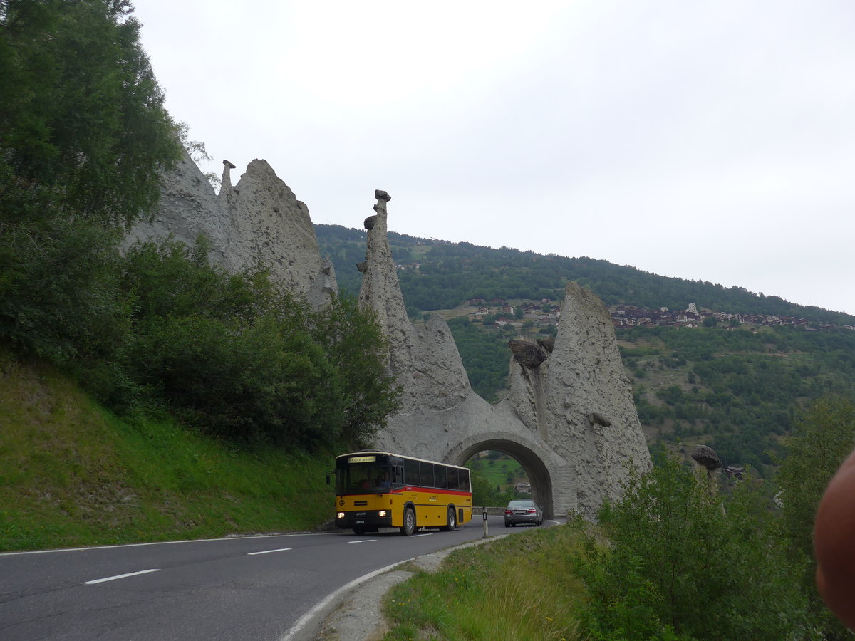 (181'816) - Oser, B�rchen - VS 93'575 - NAW/Lauber (ex Epiney, Ayer) am 9. Juli 2017 in Euseigne, Pyramides