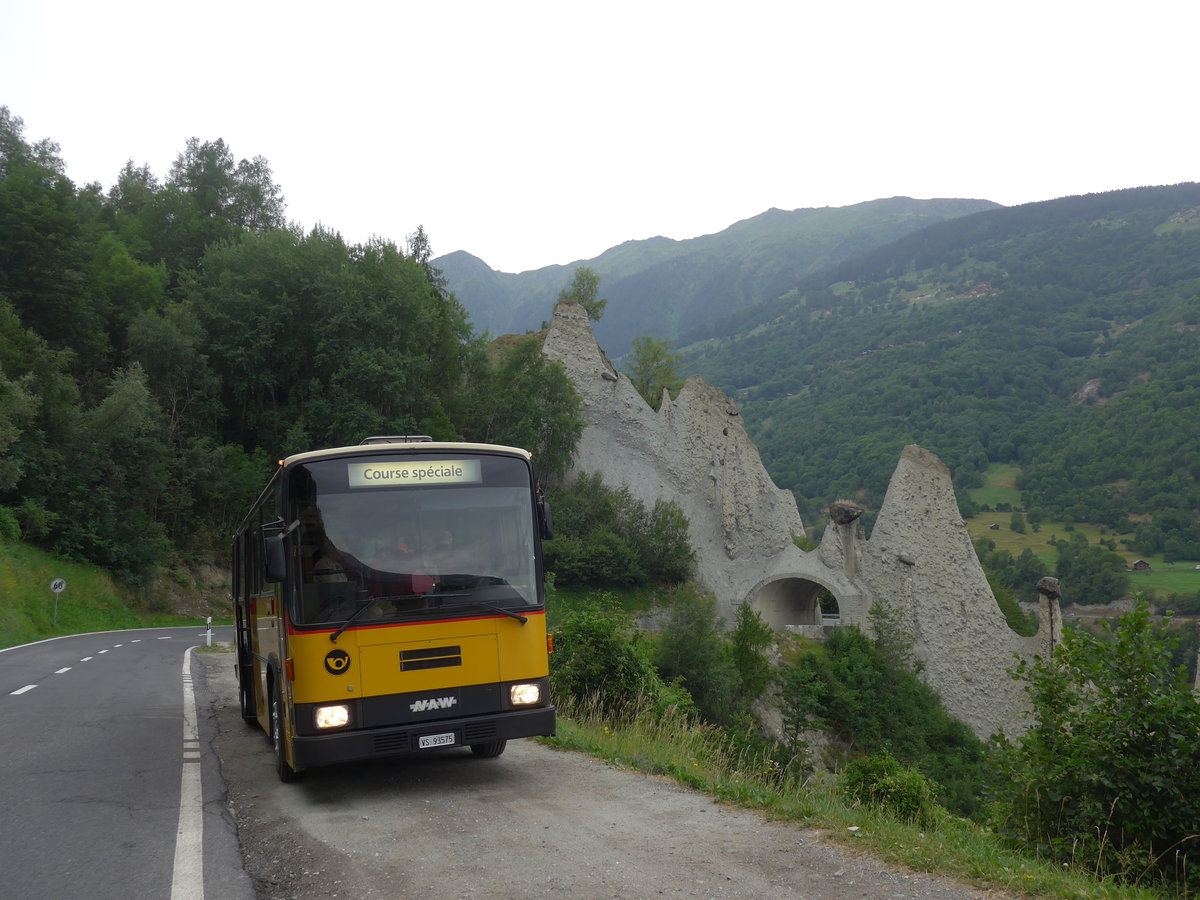 (181'825) - Oser, B�rchen - VS 93'575 - NAW/Lauber (ex Epiney, Ayer) am 9. Juli 2017 in Euseigne, Pyramides