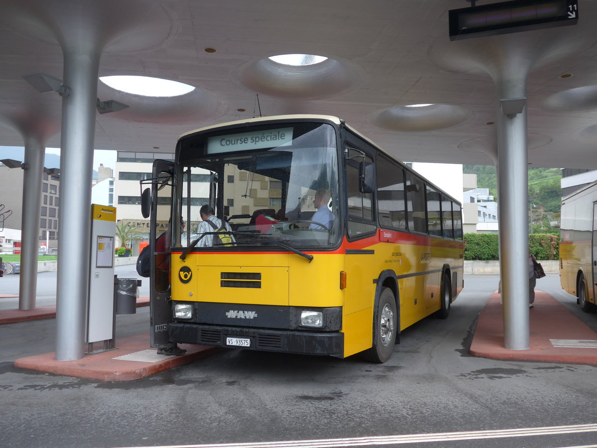 (181'869) - Oser, B�rchen - VS 93'575 - NAW/Lauber (ex Epiney, Ayer) am 9. Juli 2017 beim Bahnhof Visp
