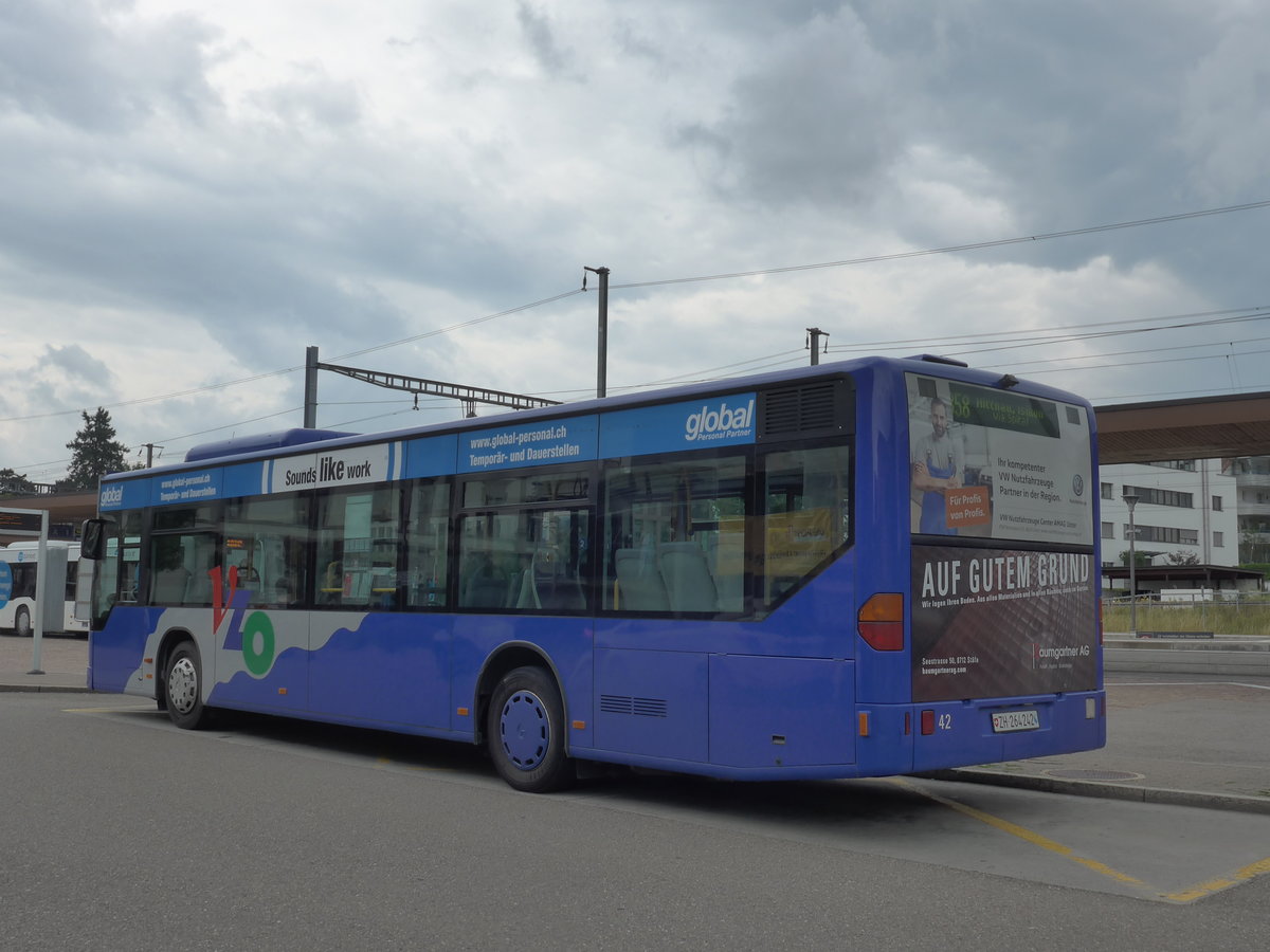 (181'964) - VZO Gr�ningen - Nr. 42/ZH 264'242 - Mercedes am 10. Juli 2017 beim Bahnhof Wetzikon