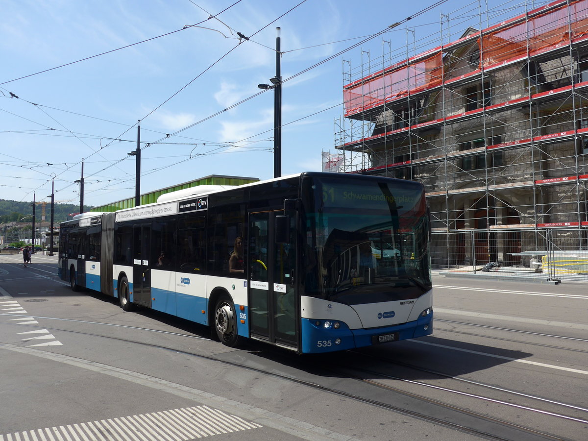 (182'639) - VBZ Z�rich - Nr. 535/ZH 730'535 - Neoplan am 3. August 2017 beim Bahnhof Z�rich-Oerlikon