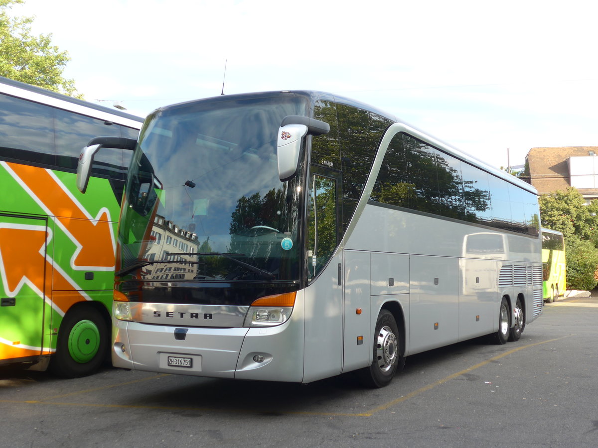 (182'696) - Meier, Z�rich - ZH 316'751 - Setra am 5. August 2017 in Z�rich, Sihlquai