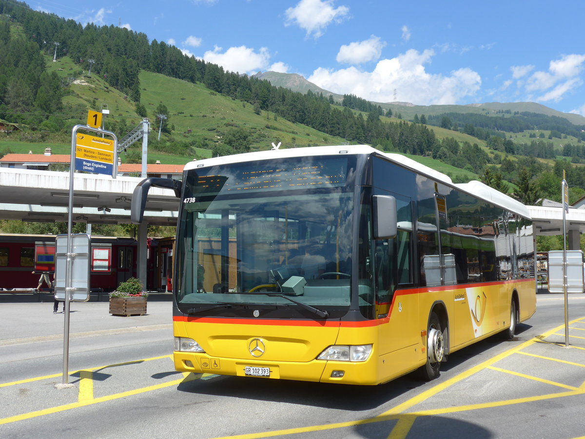 (182'754) - PostAuto Graub�nden - GR 102'393 - Mercedes am 5. August 2017 beim Bahnhof Scuol-Tarasp