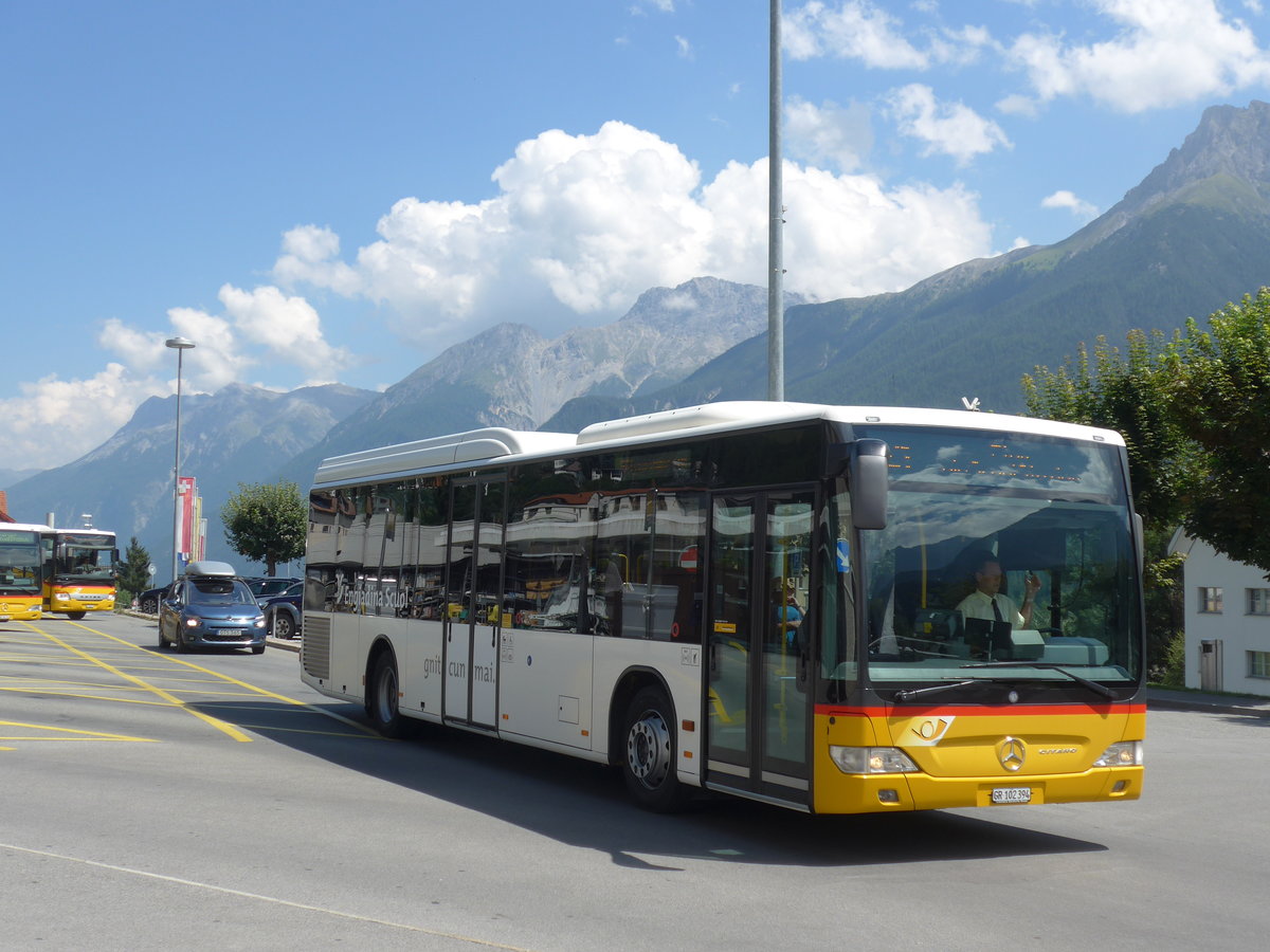 (182'762) - PostAuto Graub�nden - GR 102'394 - Mercedes am 5. August 2017 beim Bahnhof Scuol-Tarasp
