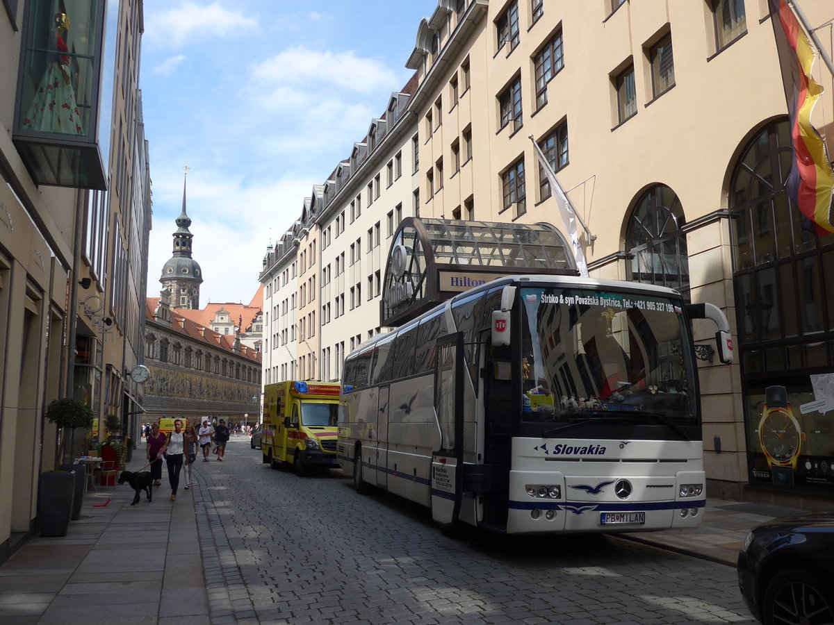 (182'901) - Aus der Slowakei: Strbko, Povazk� Bystrica - PB-MILAN - Mercedes am 8. August 2017 in Dresden, T�pferstrasse