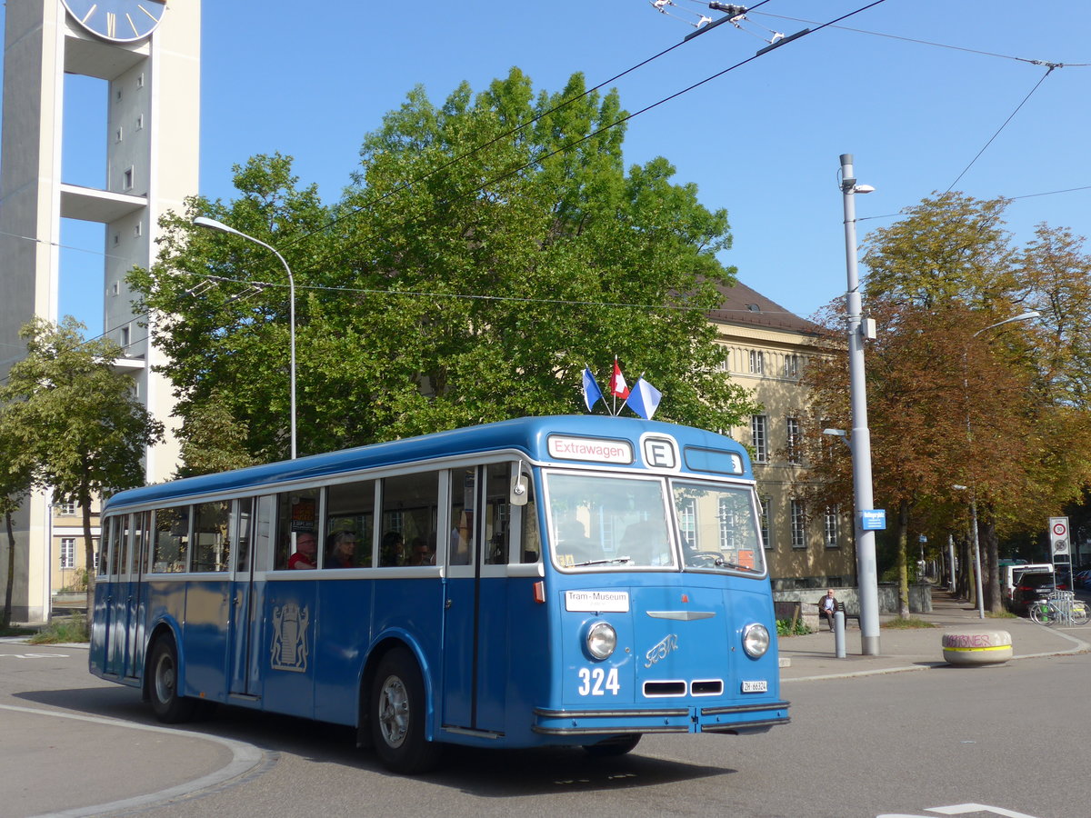 (183'707) - VBZ Z�rich (TMZ) - Nr. 324/ZH 66'324 - FBW/T�scher (ex Privat; ex VBZ Z�rich Nr. 324) am 20. August 2017 in Z�rich, Bullingerplatz