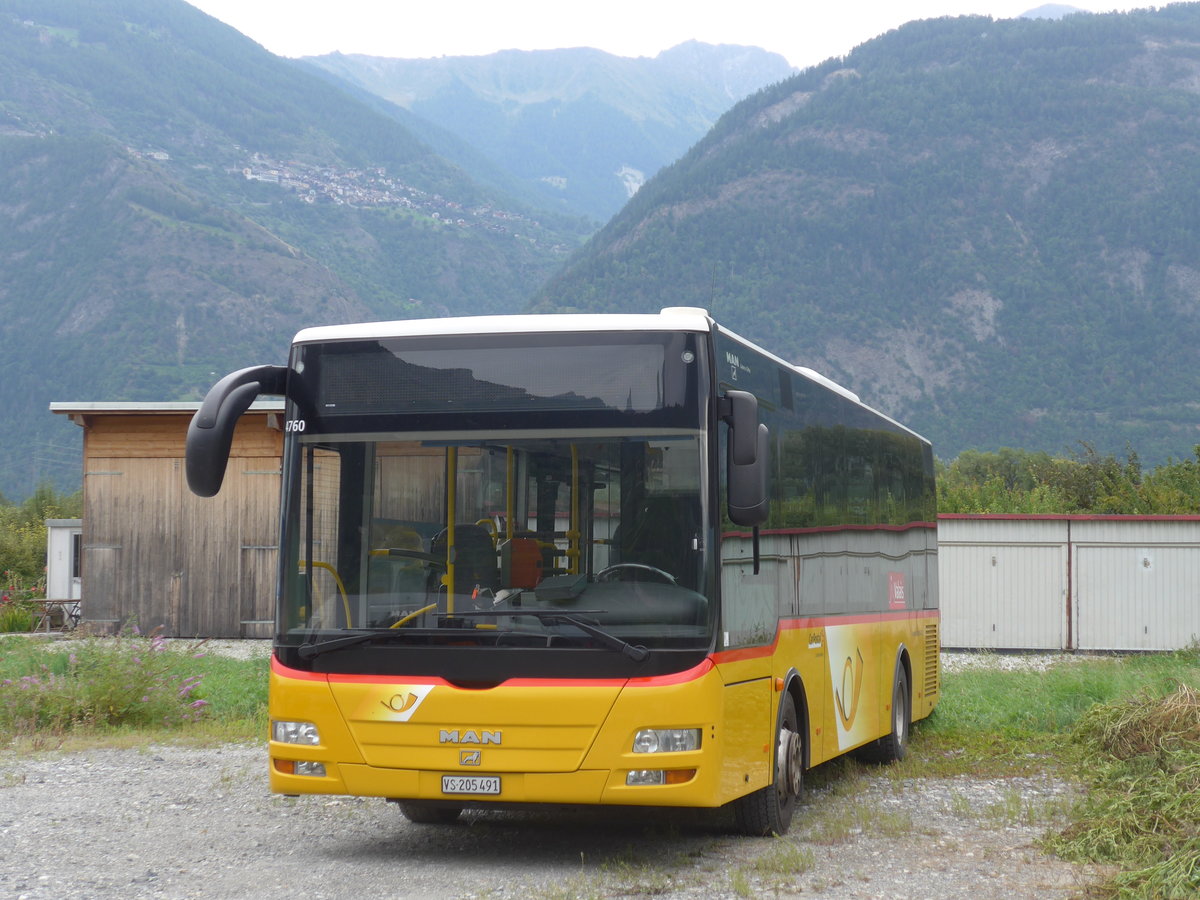 (184'048) - PostAuto Wallis - Nr. 9/VS 205'491 - MAN/G�ppel (ex PostAuto Bern) am 24. August 2017 in Leytron, Garage Buchard