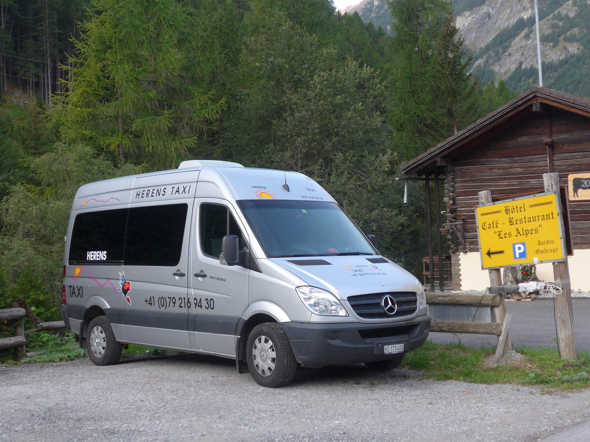 (184'099) - Anz�vui, Les Haud�res - VS 373'400 - Mercedes am 25. August 2017 in Les Haud�res, H�tel Les Alpes