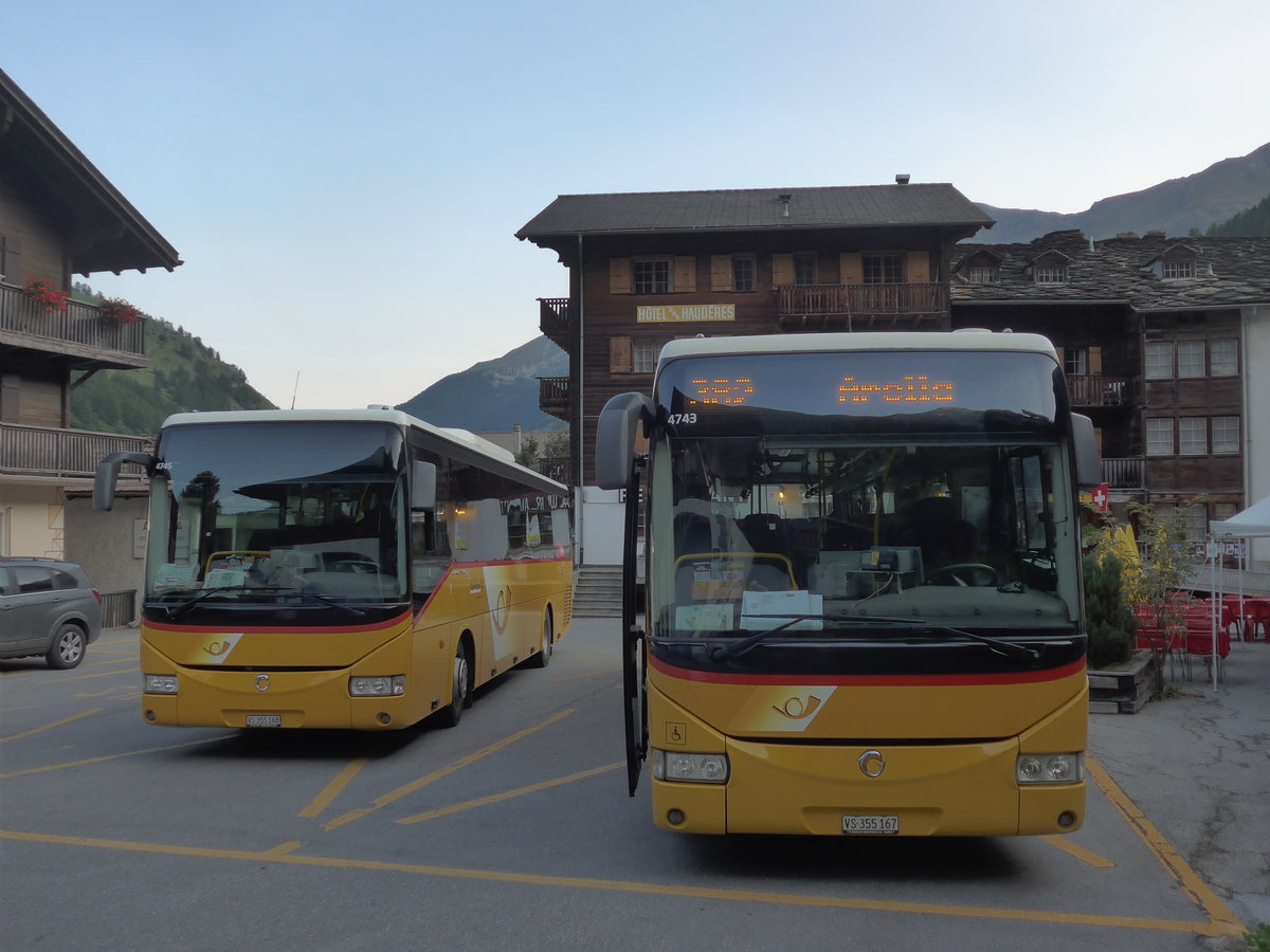 (184'113) - PostAuto Wallis - Nr. 6/VS 355'168 + Nr. 5/VS 355'167 - Irisbus am 25. August 2017 in Les Haud�res, Post