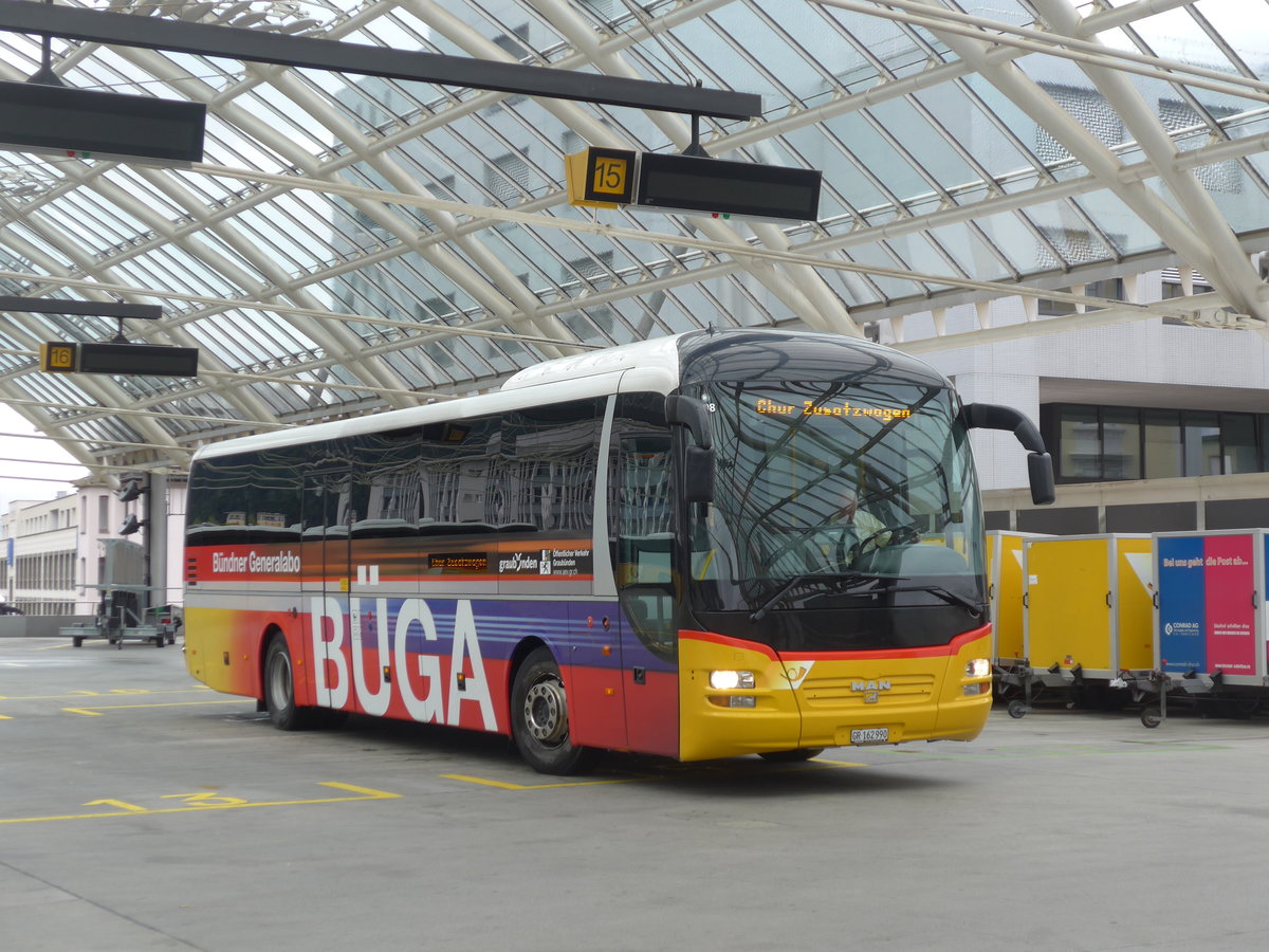(184'804) - PostAuto Graub�nden - GR 162'990 - MAN am 16. September 2017 in Chur, Postautostation