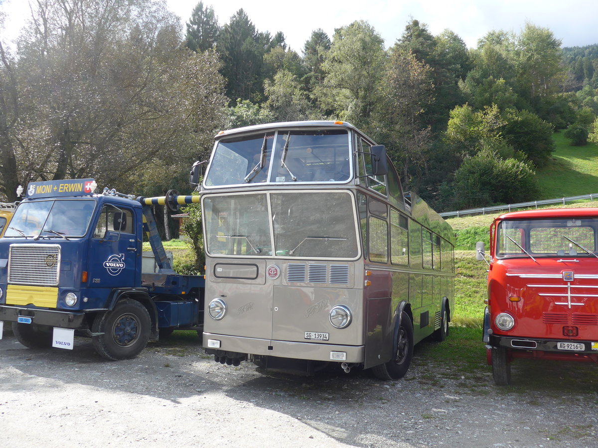 (184'985) - Schneider, Schmerikon - SG 13'934 - FBW/T�scher Hochlenker (ex Basler, Hofstetten; ex VBZ Z�rich Nr. 244) am 16. September 2017 in Cazis, B�ndner Arena