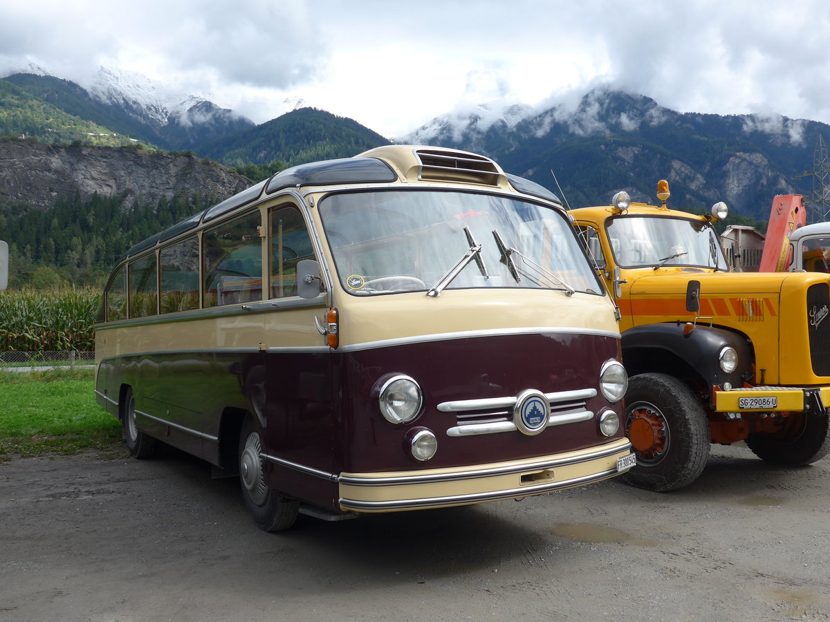 (185'007) - Schlapp, Cottens - FR 300'545 - Saurer/Saurer (ex Kopp&Tschudin, Oberuzwil; ex Gowa, Luzern; ex Waser, Stans; ex Koch, Luzern) am 16. September 2017 in Cazis, B�ndner Arena