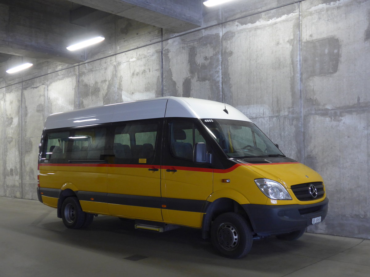 (185'050) - PostAuto Graub�nden - GR 69'693 - Mercedes am 16. September 2017 in Thusis, Postautostation