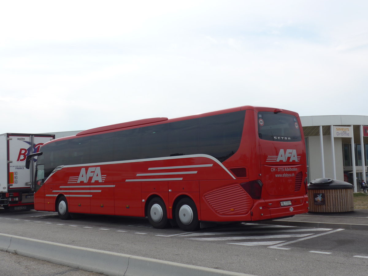 (185'204) - Aus der Schweiz: AFA Adelboden - Nr. 16/BE 21'181 - Setra am 25. September 2017 in Saint Rambert, Rastst�tte