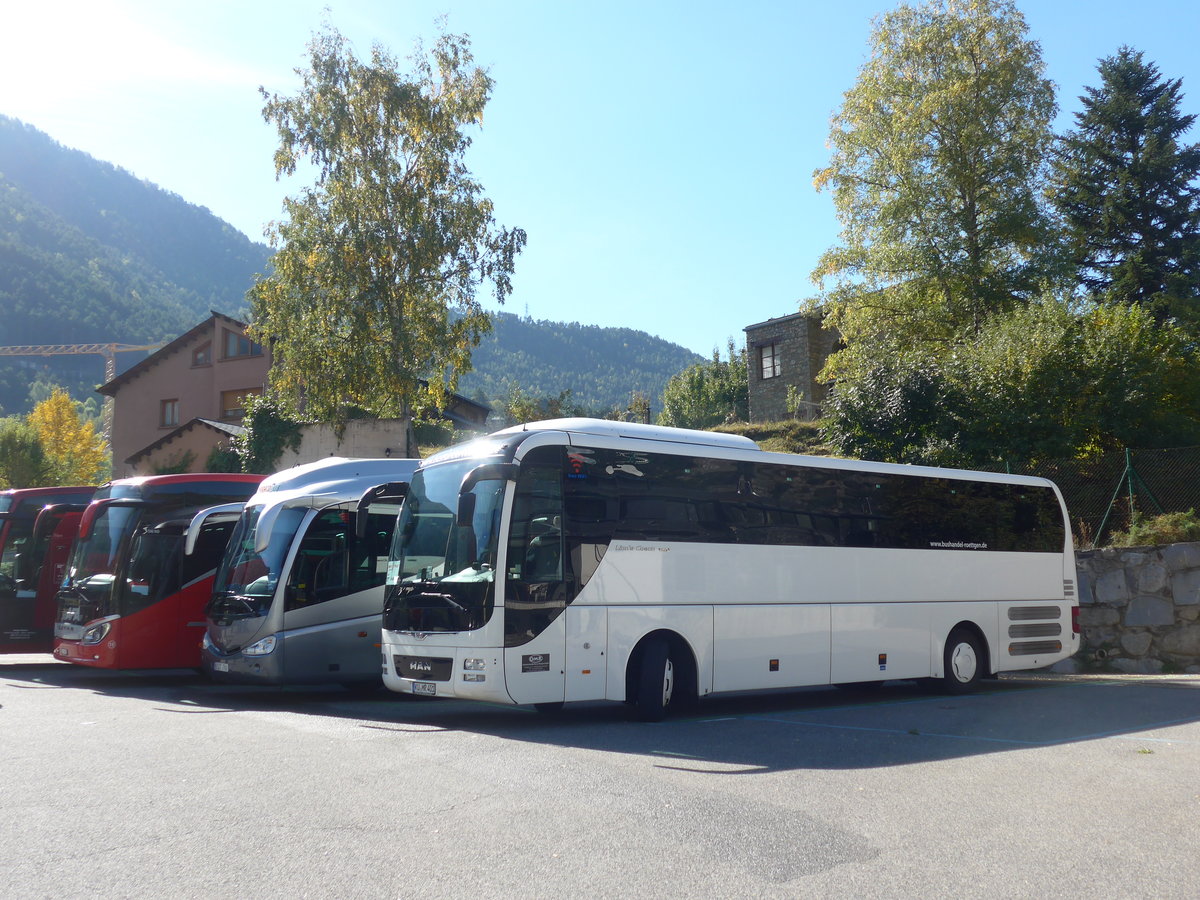 (185'371) - Aus Deutschland: R�ttgen, Untersteinach - KU-MR 401 - MAN am 27. September 2017 in Ordino, Carparkplatz