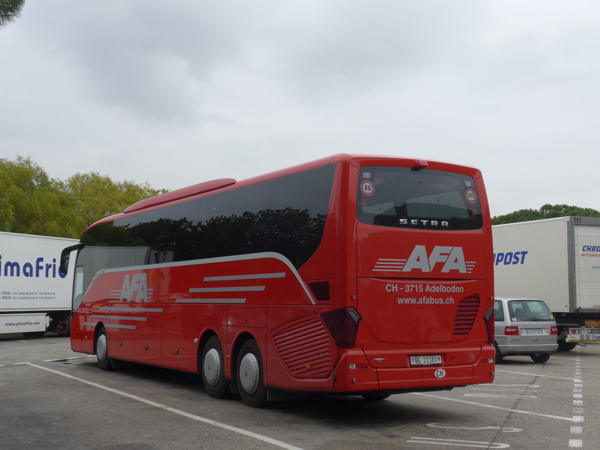 (185'725) - Aus der Schweiz: AFA Adelboden - Nr. 16/BE 21'181 - Setra am 30. September 2017 in Mont�limar, Rastst�tte