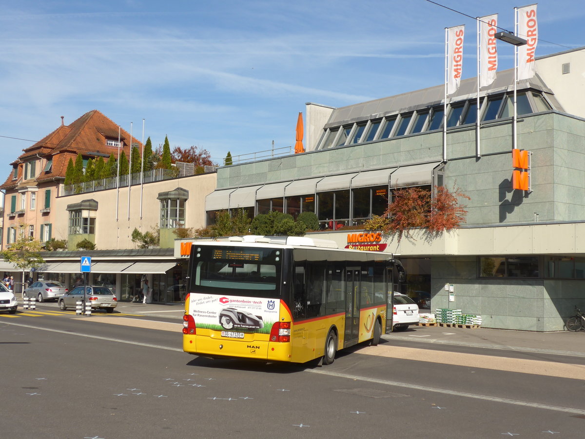 (185'928) - Postautobetriebe Unteres Toggenburg, L�tisburg - SG 47'120 - MAN/G�ppel am 19. Oktober 2017 beim Bahnhof Wattwil