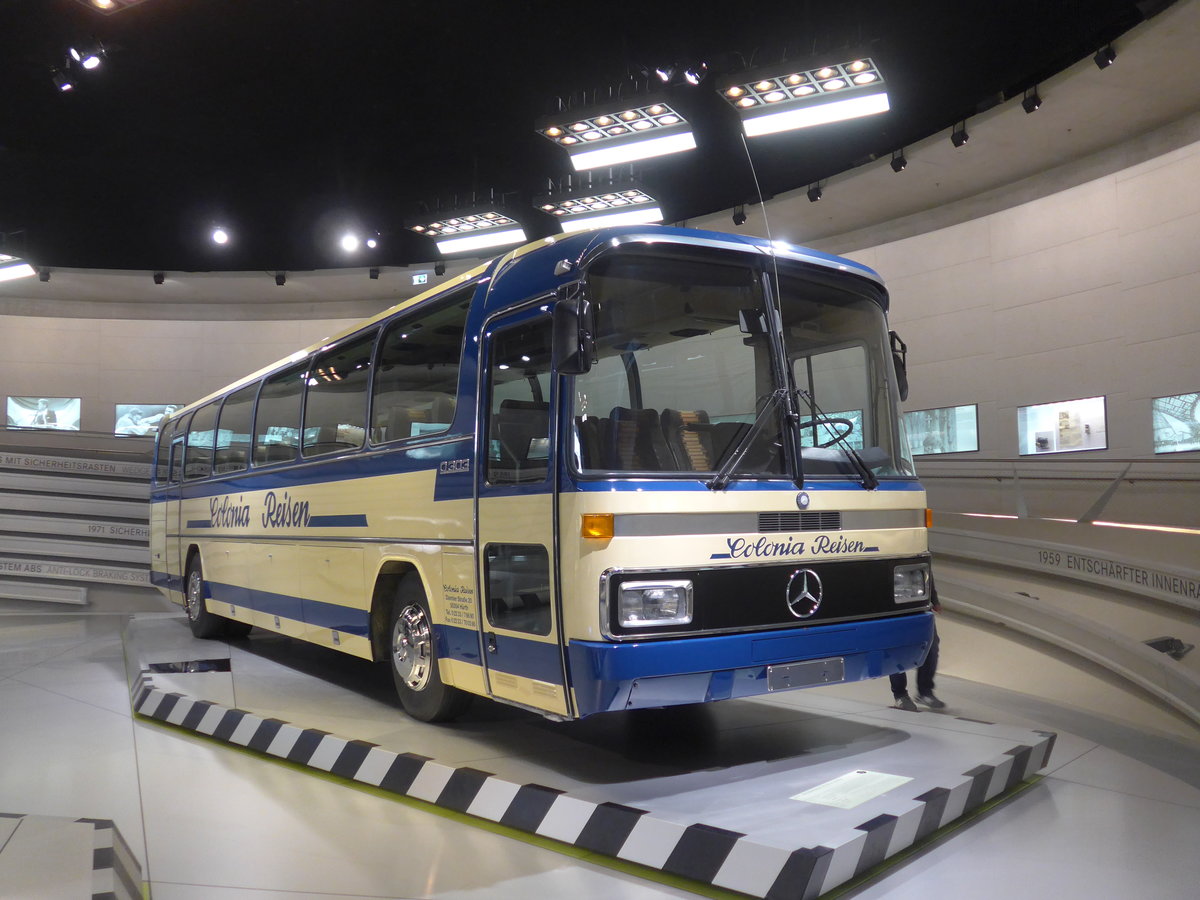 (186'426) - Colonia Reisen, H�rth - Mercedes am 12. November 2017 in Stuttgart, Mercedes-Benz Museum