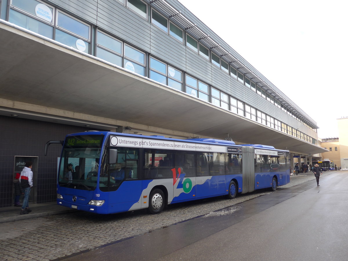 (186'874) - VZO Gr�ningen - Nr. 110/ZH 745'110 - Mercedes am 9. Dezember 2017 beim Bahnhof Uster