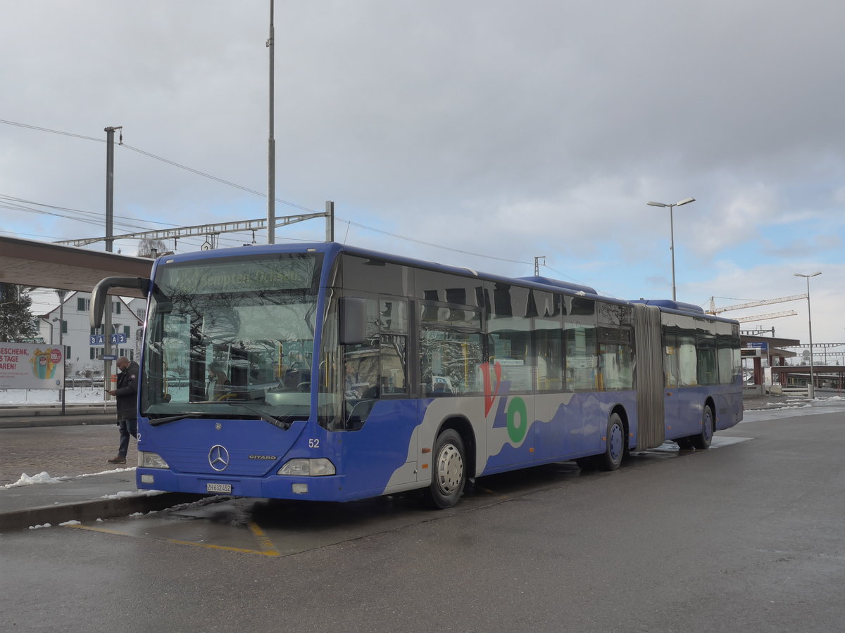 (186'894) - VZO Gr�ningen - Nr. 52/ZH 632'452 - Mercedes am 9. Dezember 2017 beim Bahnhof Wetzikon
