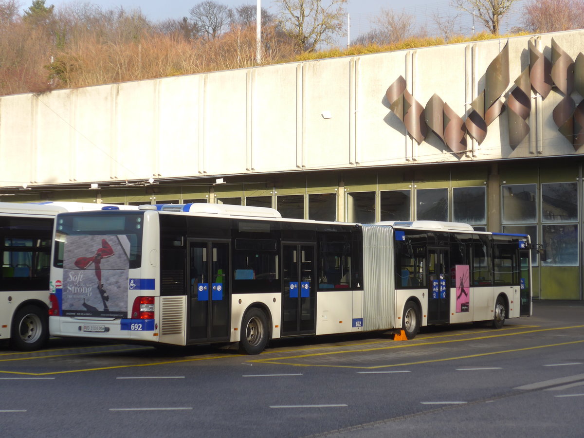 (187'121) - TL Lausanne - Nr. 692/VD 310'038 - MAN am 23. Dezember 2017 in Lausanne, D�p�t Borde