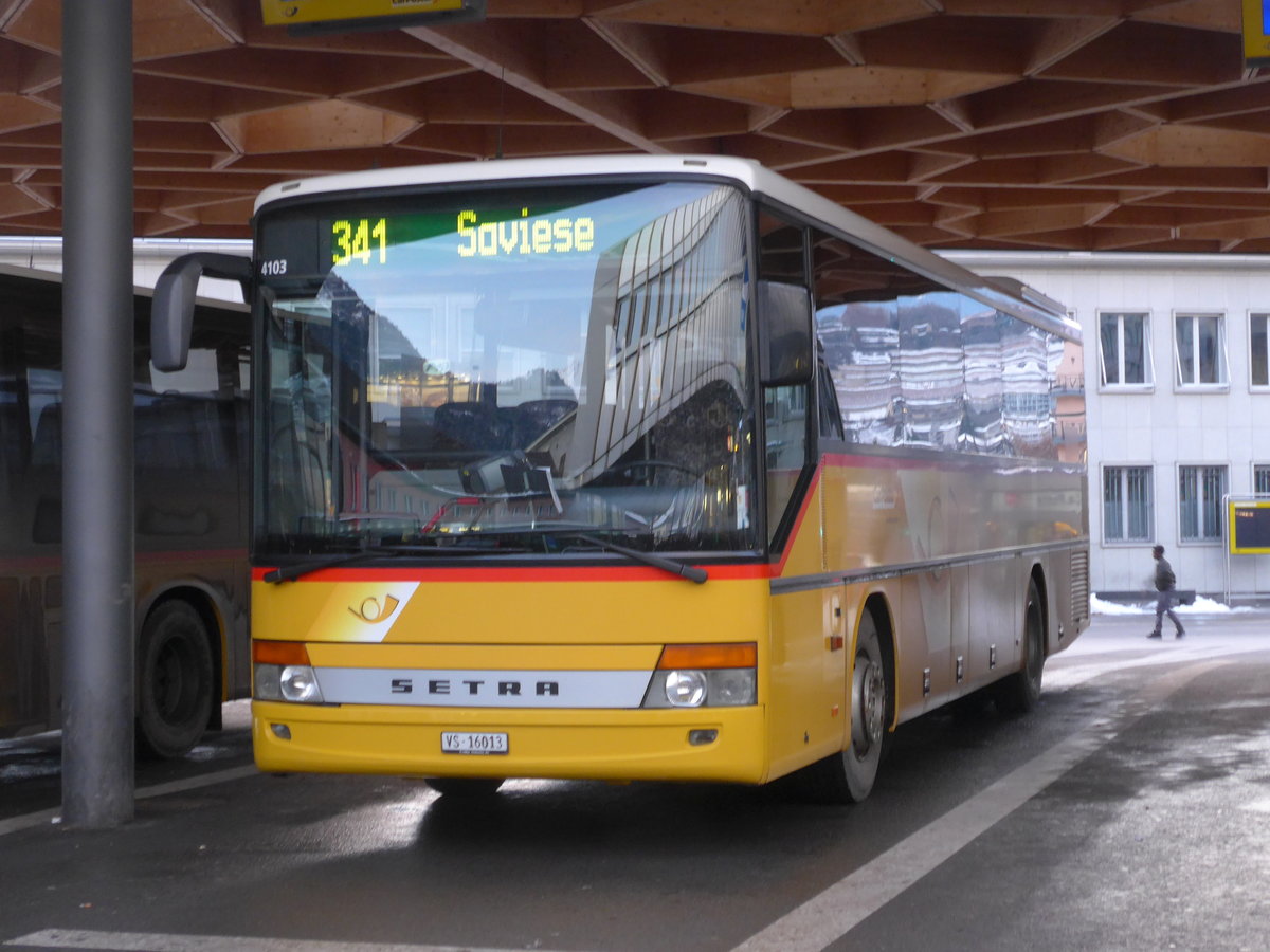 (187'270) - TRD, Savi�se - VS 16'013 - Setra (ex Dubuis, Savi�se) am 23. Dezember 2017 beim Bahnhof Sion