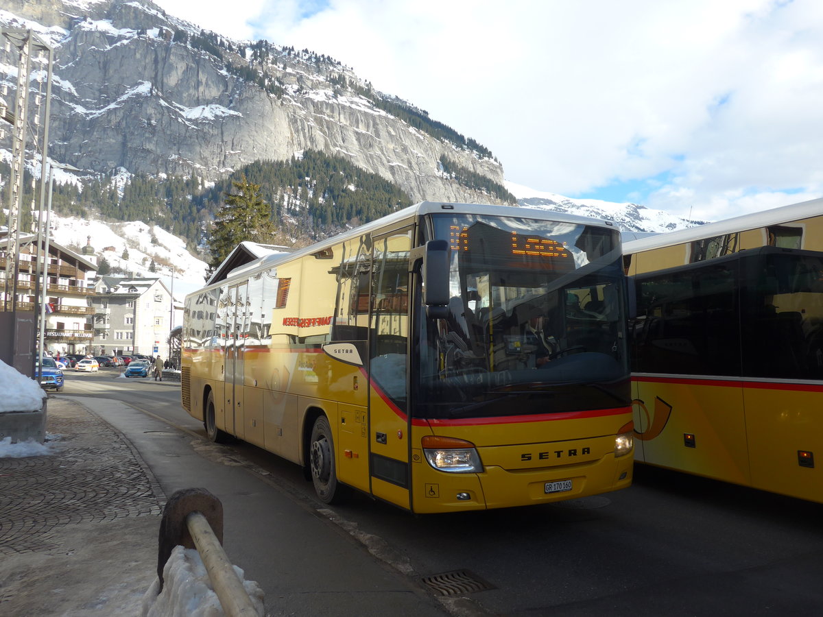 (187'379) - PostAuto Graub�nden - GR 170'160 - Setra am 26. Dezember 2017 in Flims, Bergbahnen