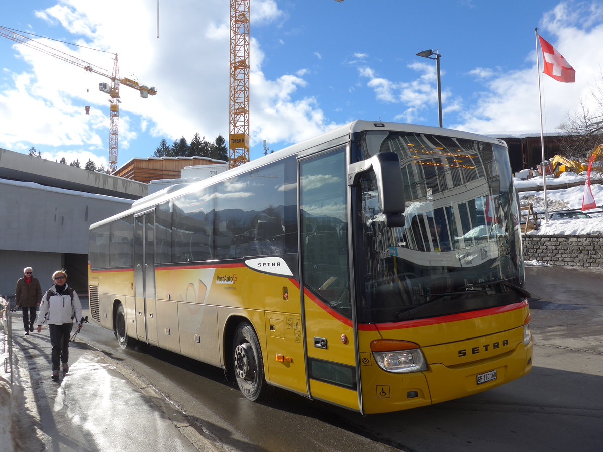 (187'400) - PostAuto Graub�nden - GR 170'160 - Setra am 26. Dezember 2017 in Flims, Bergbahnen