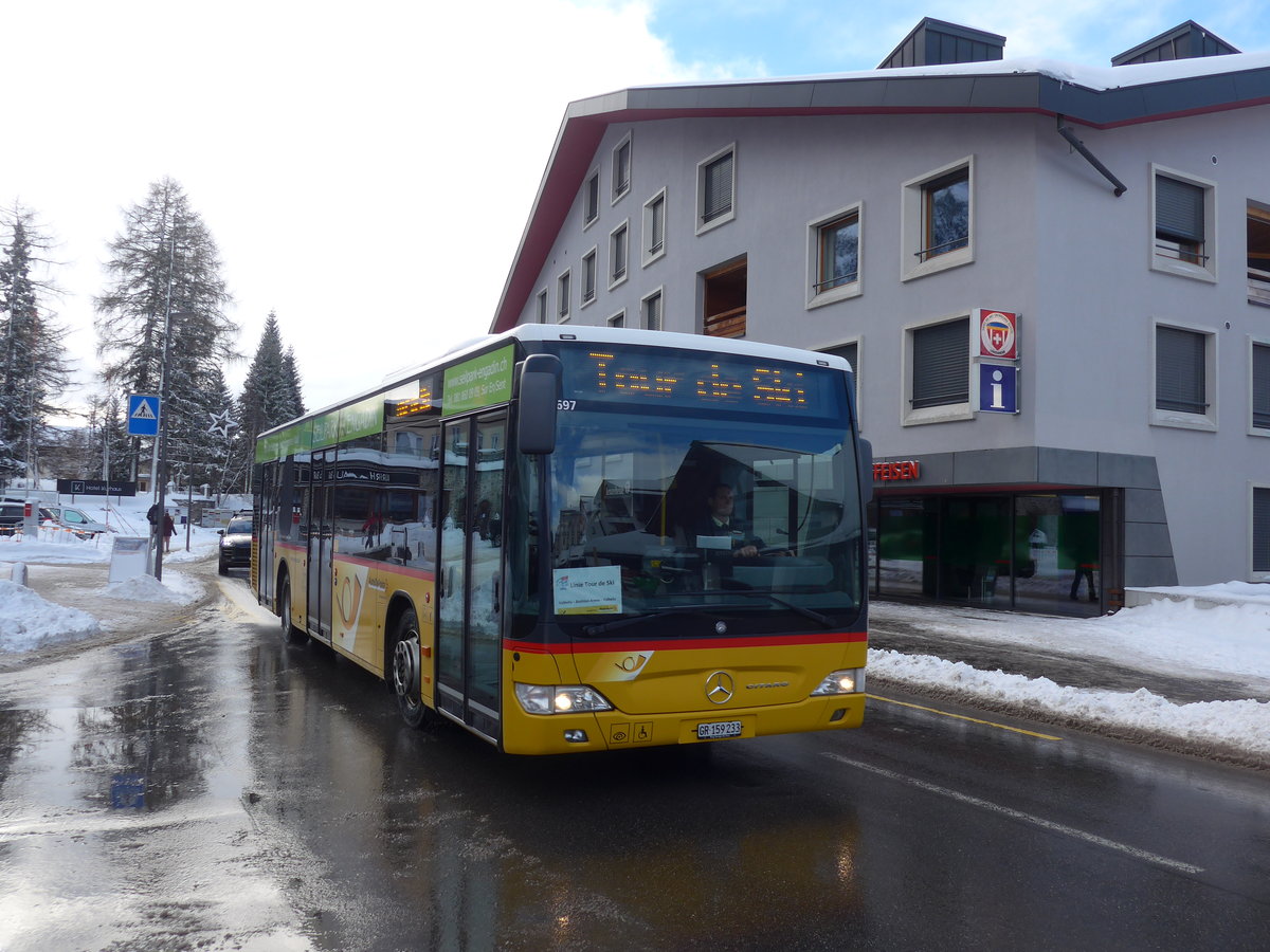(187'560) - PostAuto Graub�nden - GR 159'233 - Mercedes am 1. Januar 2018 in Lenzerheide, Post