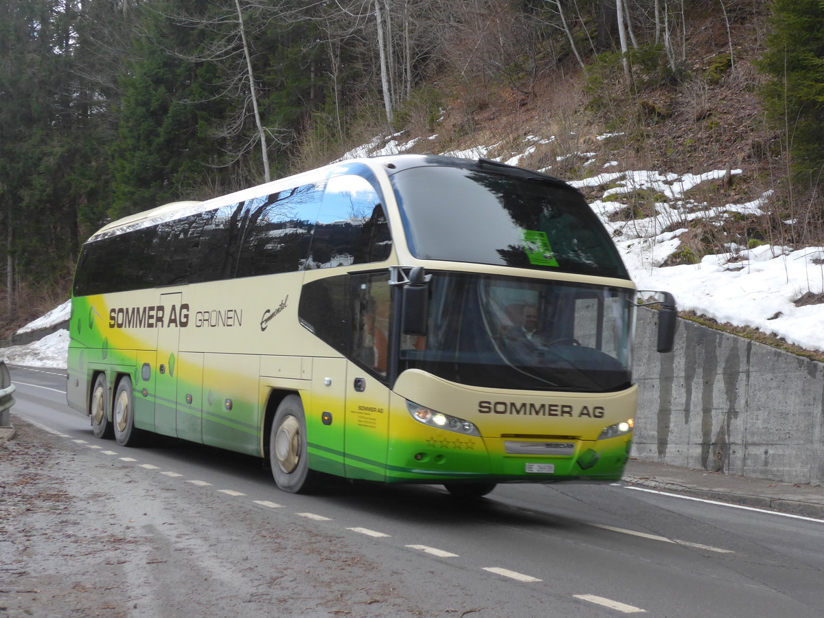 (187'870) - Sommer, Gr�nen - BE 26'938 - Neoplan am 7. Januar 2018 in Achseten, Schmitten