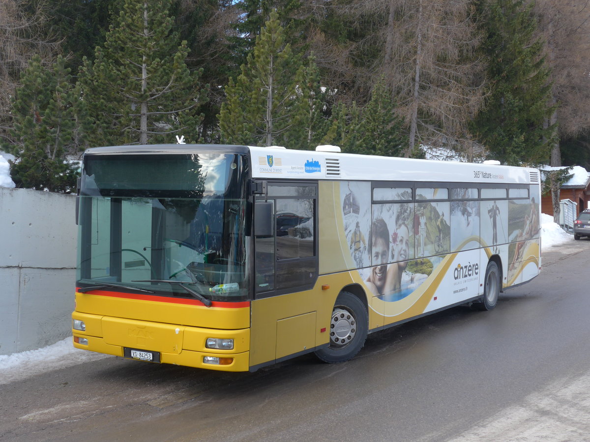 (187'918) - Buchard, Leytron - Nr. 92/VS 84'253 - MAN (ex TN Neuch�tel Nr. 224) am 14. Januar 2018 in Anz�re, T�l�cabine