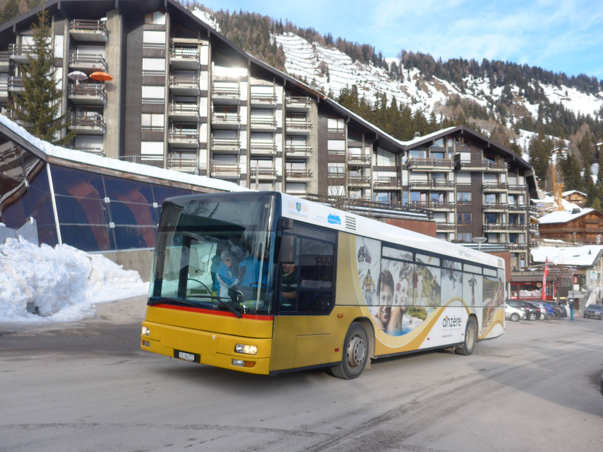 (187'926) - Buchard, Leytron - Nr. 92/VS 84'253 - MAN (ex TN Neuch�tel Nr. 224) am 14. Januar 2018 in Anz�re, Post